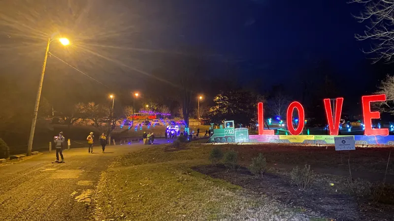 You can now come out to see the 6th annual Celebration of Lights at Riverside Park