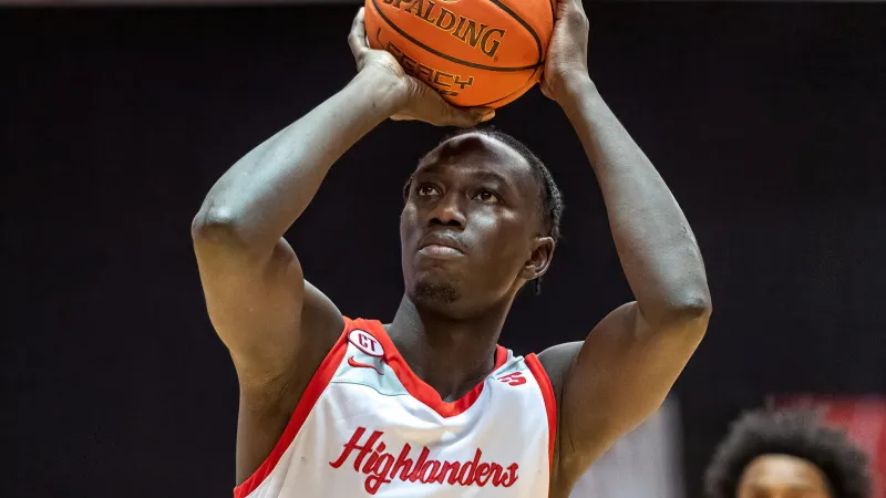 Niang Goes For 17 In Wire-To-Wire Win Over George Washington