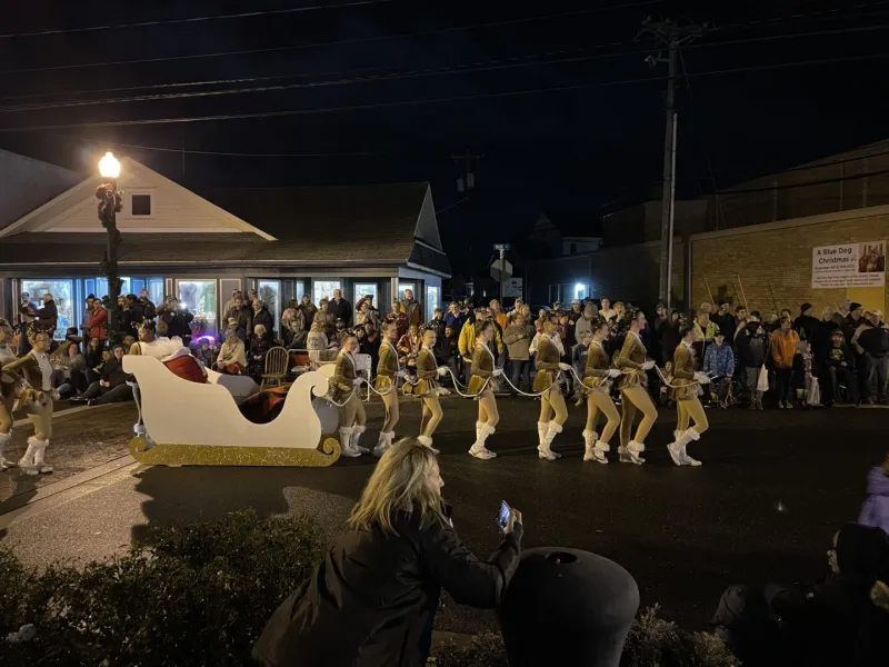 Video and Gallery of 2022 Chincoteague Christmas Parade