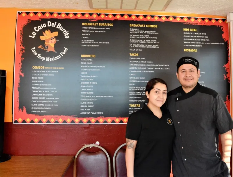 Vinton Business of the Week-La casa Del Burrito Taco Shop