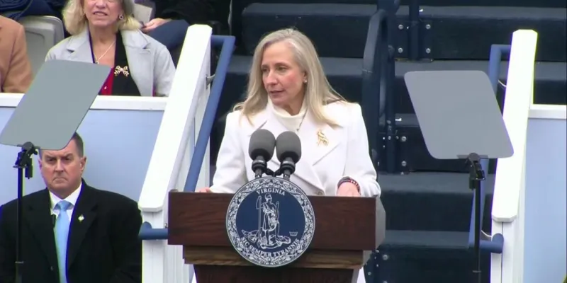 Spanberger sworn in as Virginia governor, takes swipes at Trump administration