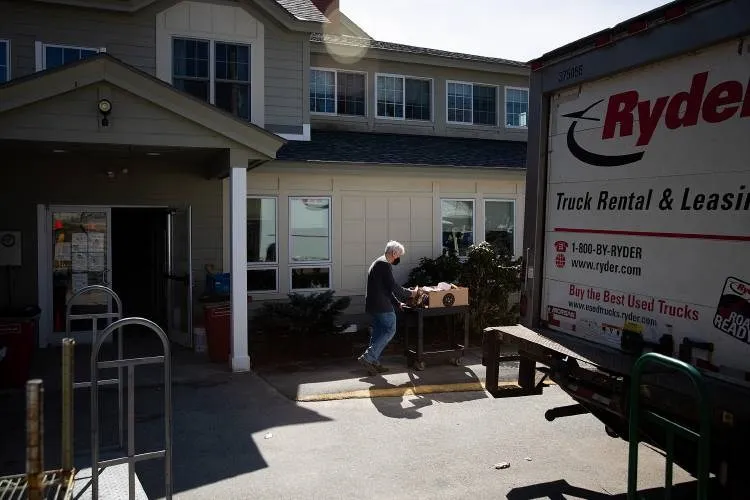Hartford panel lifts ruling that tanked Haven's shelter project, seeks parking plan
