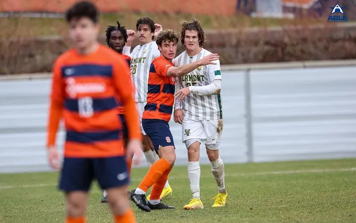 Men's Soccer Falls to No. 3 Syracuse 2-1 in NCAA Tournament Quarterfinals
