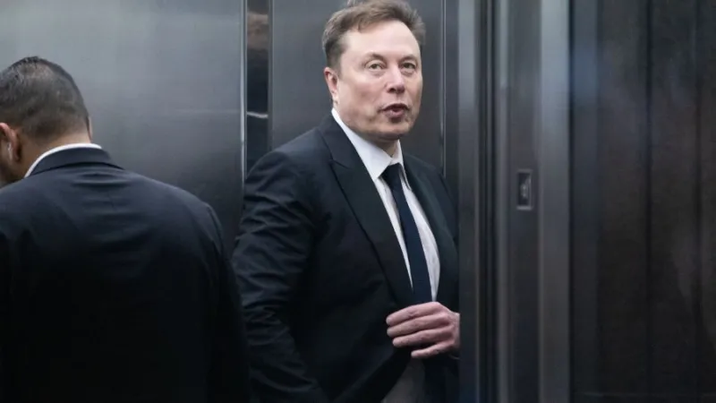 SpaceX soars 25% in Wall Street debut and makes Elon Musk the first trillionaire