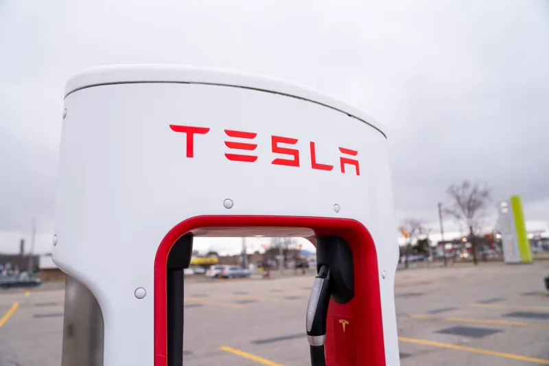 New Tesla charging stations electrifying Winco in Wenatchee