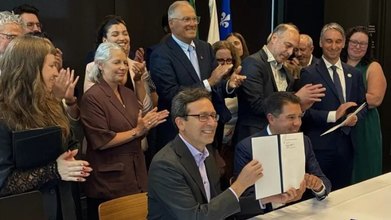 Washington signs deal to link carbon market with California, Quebec