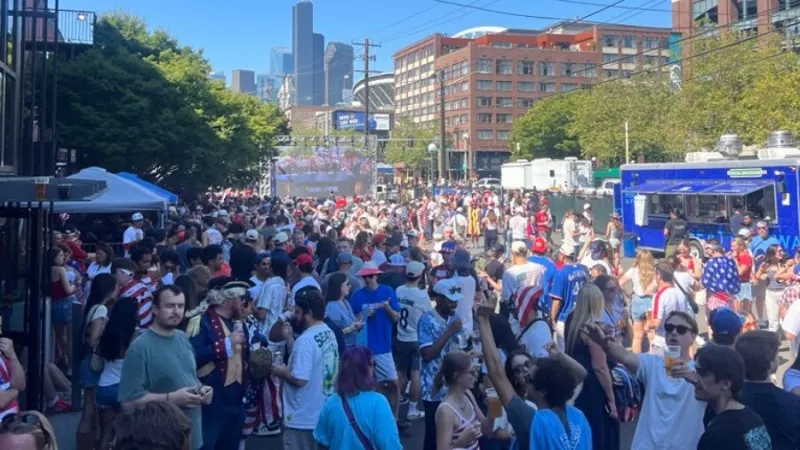 Fan says Seattle is best World Cup host city as crowds flood stadium before USA vs. Belgium