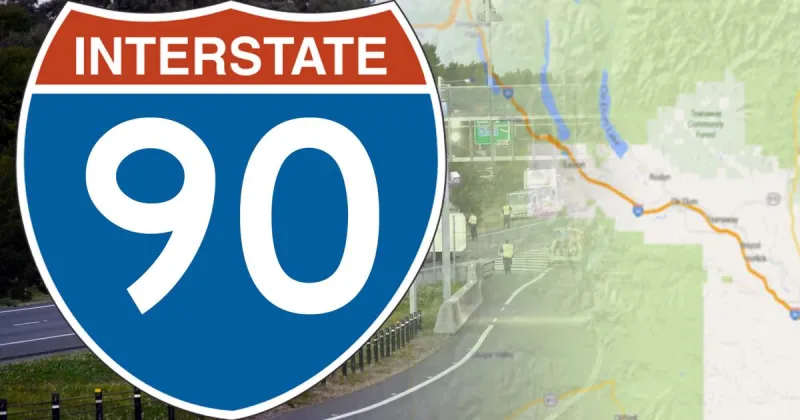 Wildfire near Vantage leads to evacuations; I-90 traffic reopens
