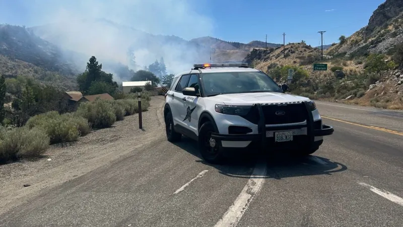 Chelan County issues Level 3 'Leave Now' fire evacuation for Lake Chelan area residents