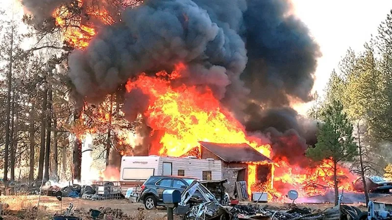 61-year-old Spokane County woman confesses to setting trailer on fire for "excitement"