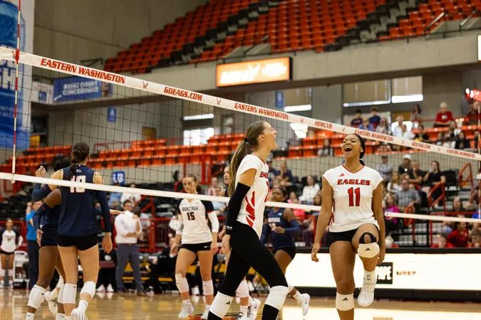 Eastern Volleyball Earns AVCA Team Academic Award, Honor Roll Recognition