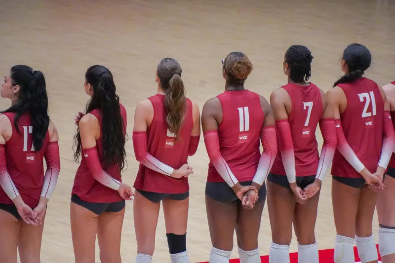Cougars sign Julia Dickeson, their fourth middle blocker addition this offseason