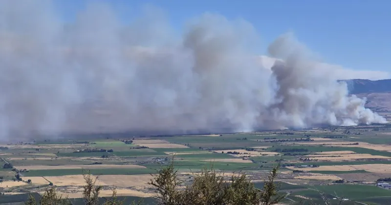 Evacuation levels lowered on Ransier Fire near White Swan