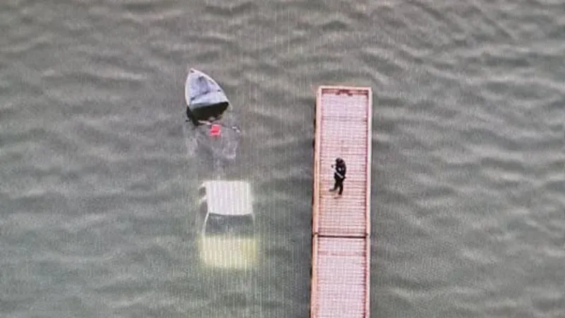 Bystander rescues 65-year-old man from submerged truck at Moses Lake boat launch