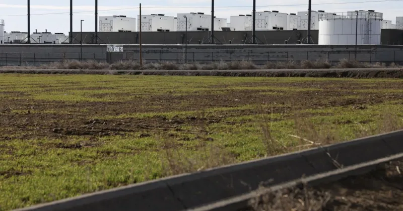 Yakima County commissioners pass six-month data center moratorium