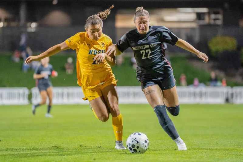 Cougars knock in three goals in 10 minutes to cruise past South Florida