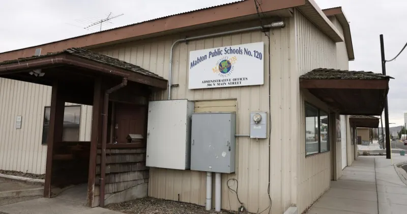 Mabton superintendent says school district continues to make financial progress