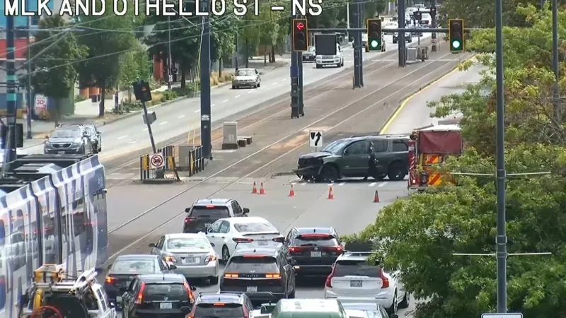 Link 1 Line delayed after MLK Jr Way S crash disrupts traffic