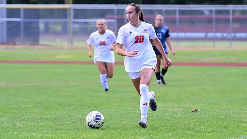 Saints Women's Soccer overcomes early deficit to defeat Warner Pacific 2-1
