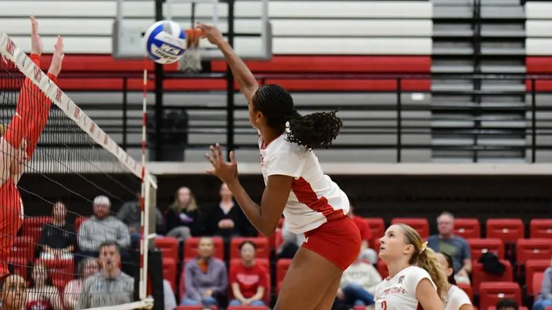 Volleyball heads to Hawaii for four non-conference games