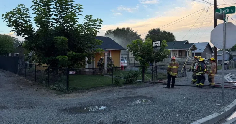 Family of 5 displaced in Toppenish house fire