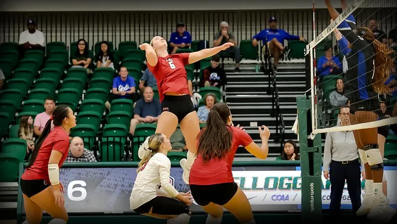 Wildcats Drop Straight-Set Match to CSUSB