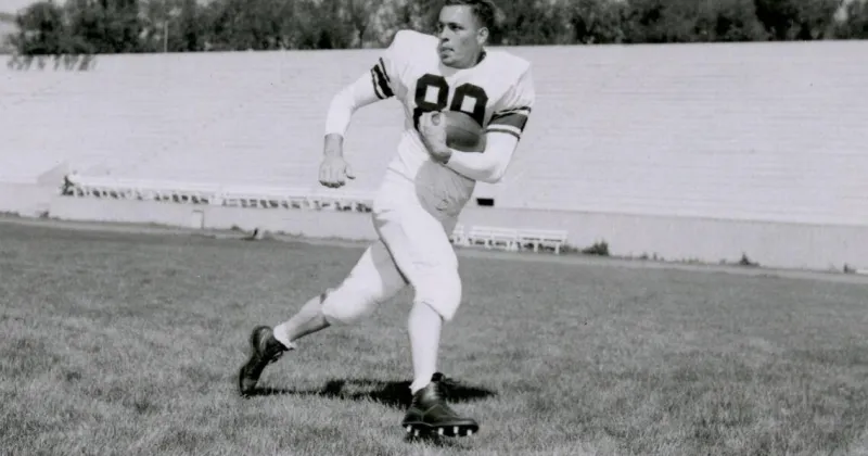 Sunnyside's Barker blossomed into a star at Washington State while always shining in the Apple Cup