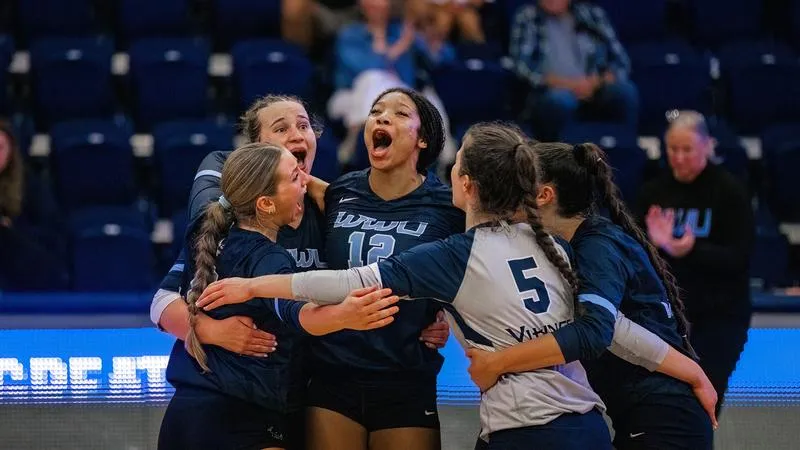 Vikings Sweep No. 20 CWU to Open GNAC Play 2-0