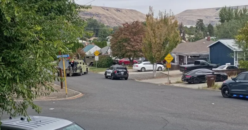 SWAT team responds to incident on 24th Avenue in Yakima