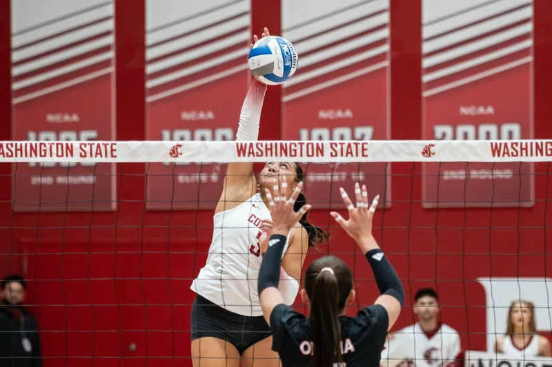 Eliana Ti'a out indefinitely with knee injury