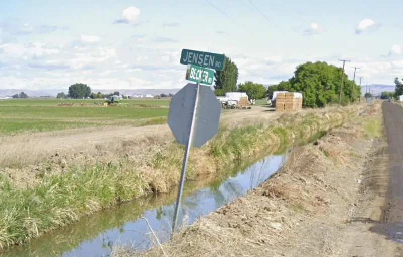 Woman Fatally Shot Near Toppenish, Male Suspect Pursued by FBI, US Marshals