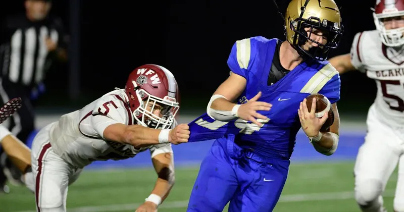 Kelso football drops close contest vs. WF West