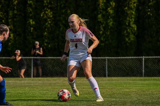 Pettigrew's Late Equalizer Lifts Eastern to 2-2 Draw at Air Force