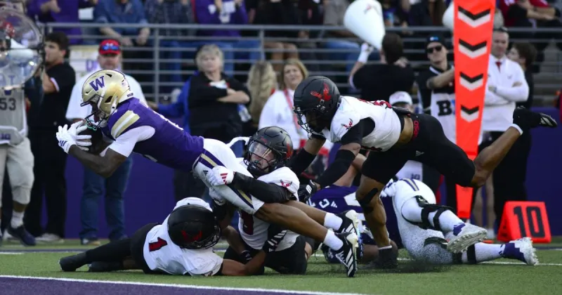 Washington Huskies' offense finally breaks out in win over Eastern Washington
