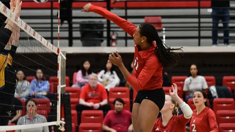 Saints Volleyball to host home openers against NNU and CWU at Evergreen State College