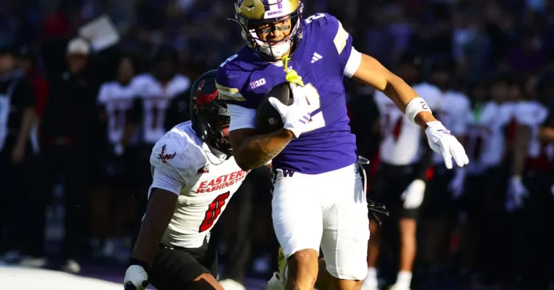 Washington Huskies WR Dezmen Roebuck rebounds from difficult start