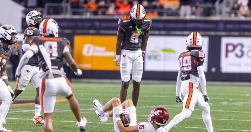 Judge grants Oregon State's Jaheim Patterson, Van Wells preliminary injunction against NCAA