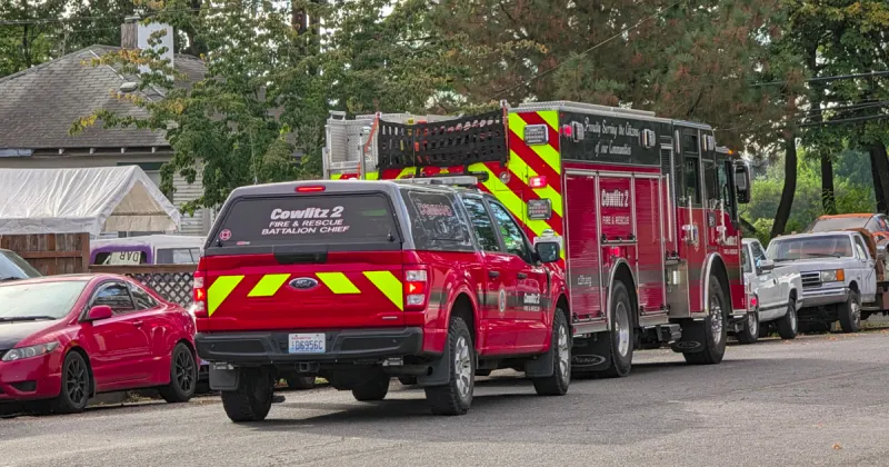 Firefighters put out oven fire in Kelso apartment