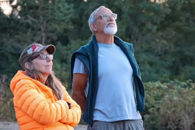 VIDEO, PHOTOS: All eyes on the sky at Alice's welcome-to-fall equinox sunset watc