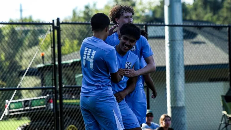 Men's Soccer Edges Whitworth, Remains Perfect In NWC