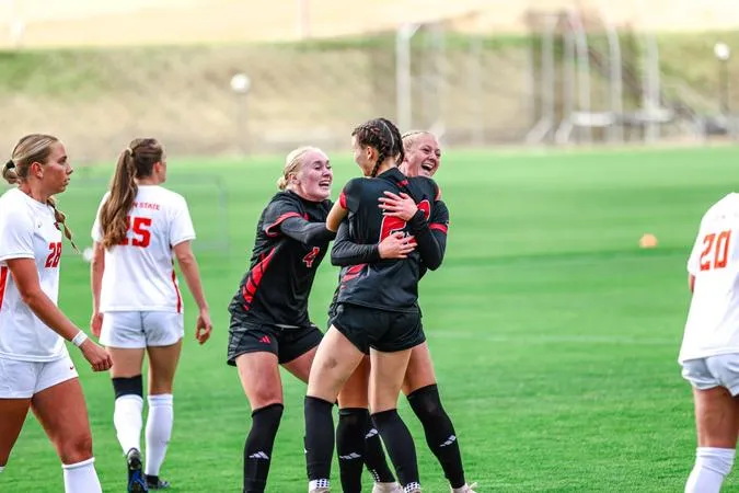 Eagles Strike Early, Stun Oregon State in 2-1 Victory
