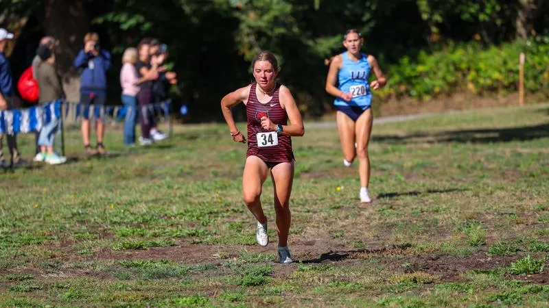 Women's Cross Country runs their way to 2nd place in the Bill Roe Classic