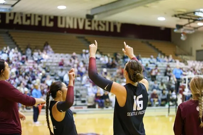 Falcons Welcome New Students With Dominant Sweep of Yellowjackets