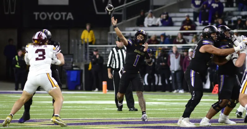 Demond Williams Jr. needs help if Washington Huskies are going to turn this around | Analysis