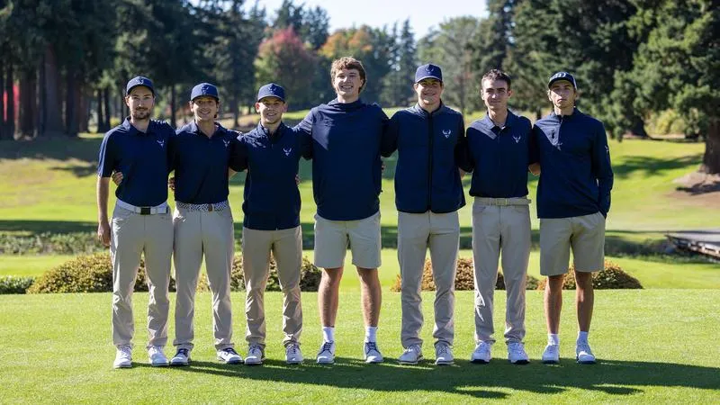 Vikins in 1st Place Through First Day of WWU Invite