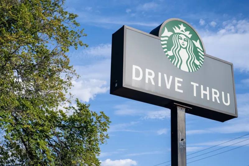 Starbucks continues to contract in Washington state
