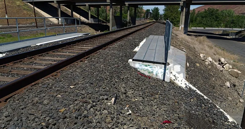 40-year-old man dies after being struck by train in Yakima