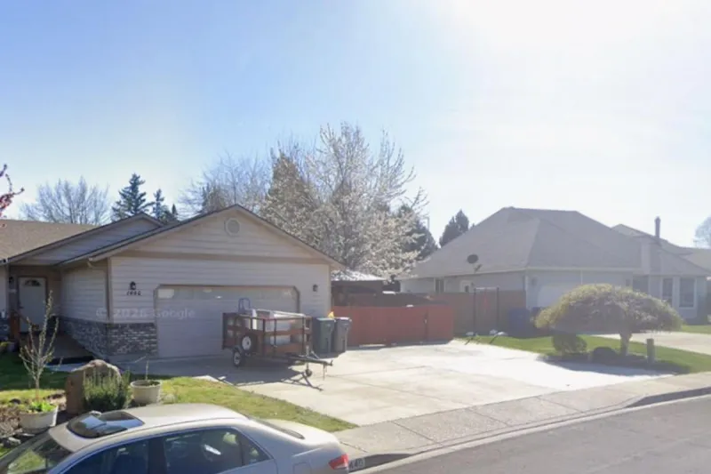 Road Closed and FBI Agents on Scene at Richland Home Near School