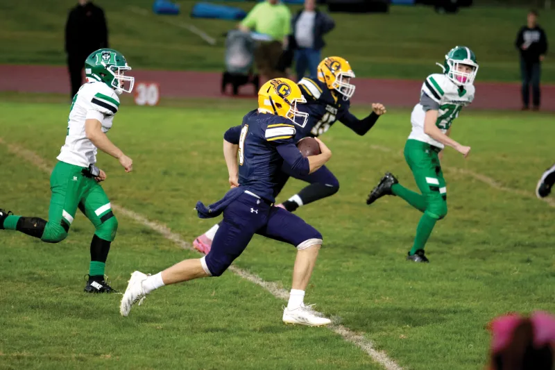 Offense rules as Mules, Comets stay undefeated