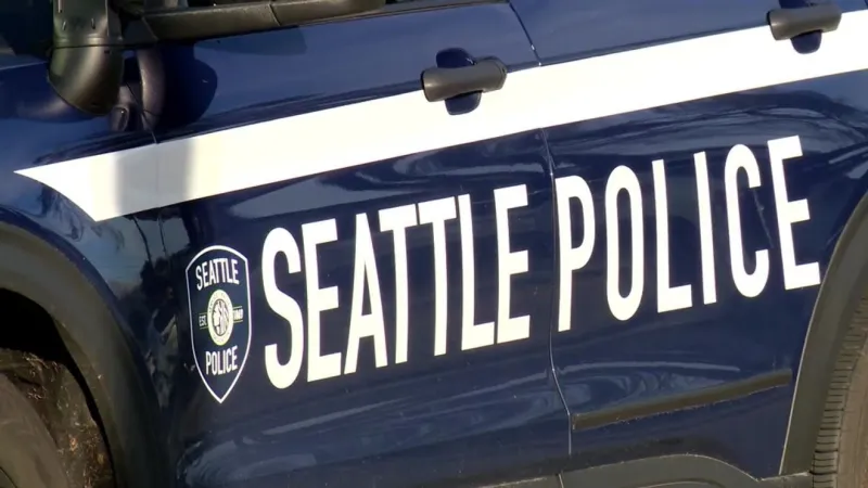 Police investigate report of woman trying to lure children from Alki Elementary